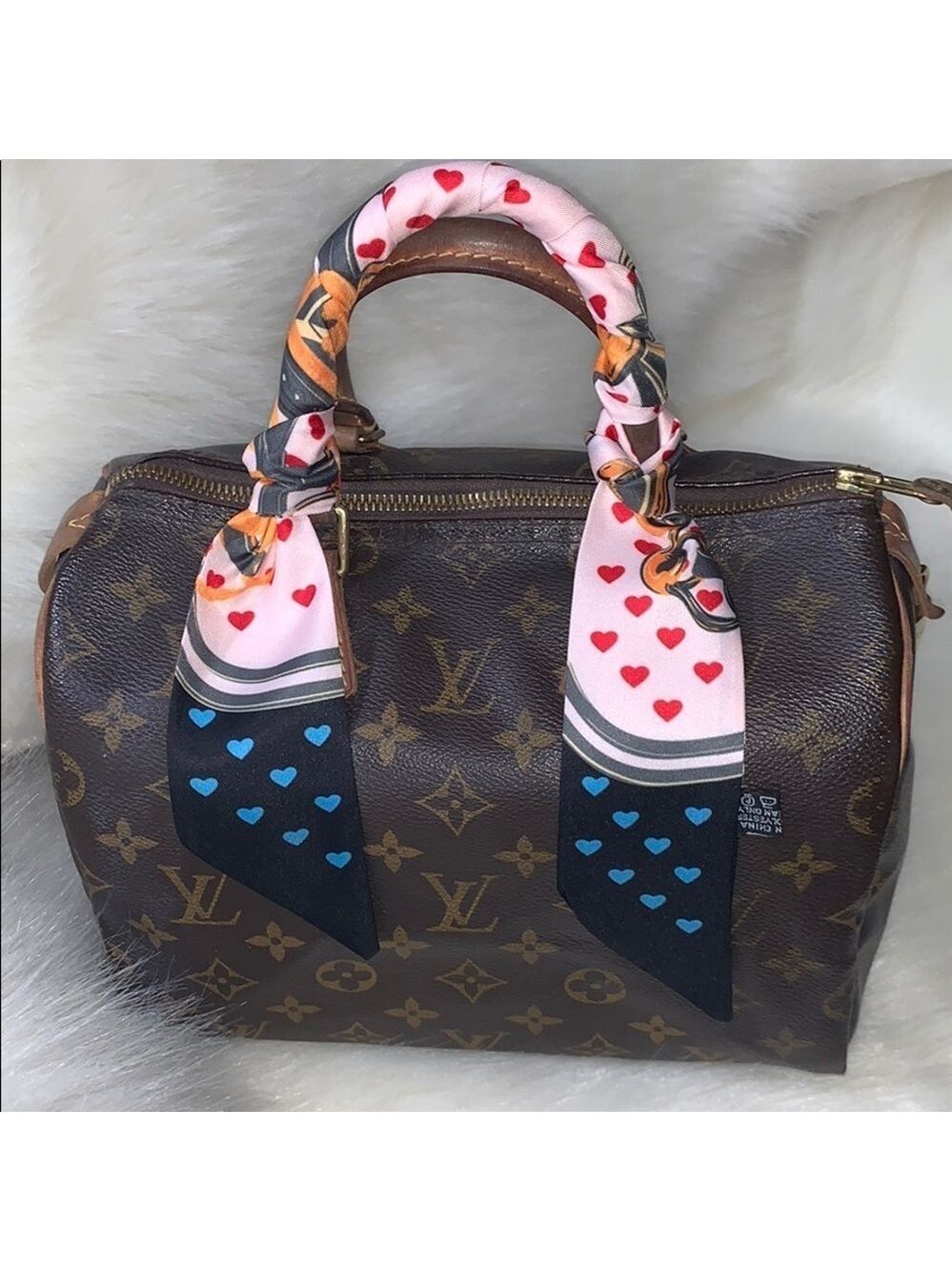BLACK PINK HEART SKINNY SCARF BAG HANDLE WRAP BANDEAU HAIR TIE LOVE PRINT - Picture 3 of 7
